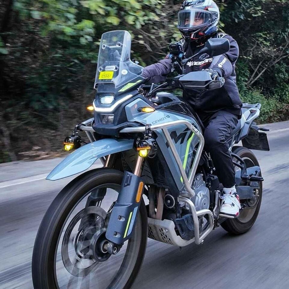 Future Eyes X80 Motosiklet Sis Farı 120W