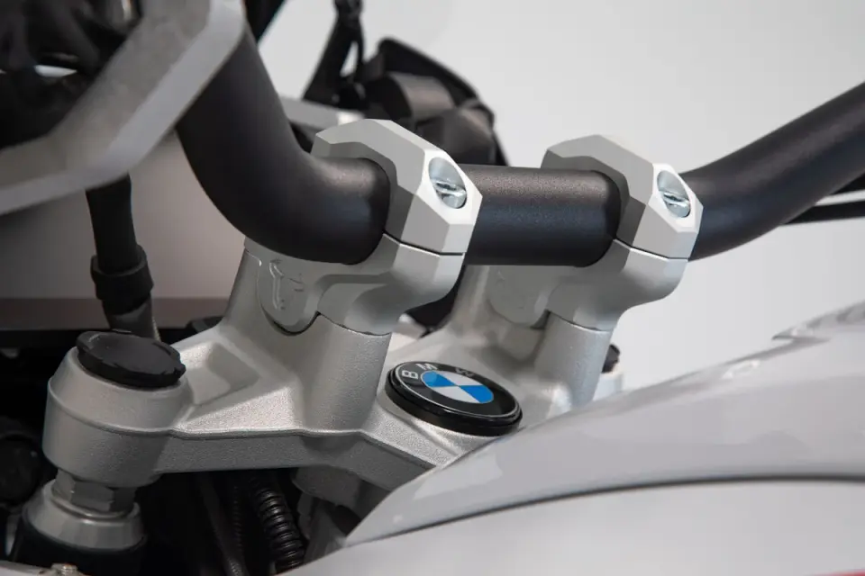 SW-MOTECH BMW Modelleri için • 32 mm Yükseltme • 20 mm Geri Alma • Gümüş - LEH.07.039.12601/S