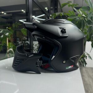 SW 726X TOKYO Matt Black Kask