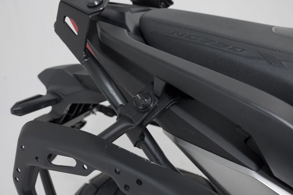 Yan Çanta Demi̇ri̇ Honda Nc750x/adv