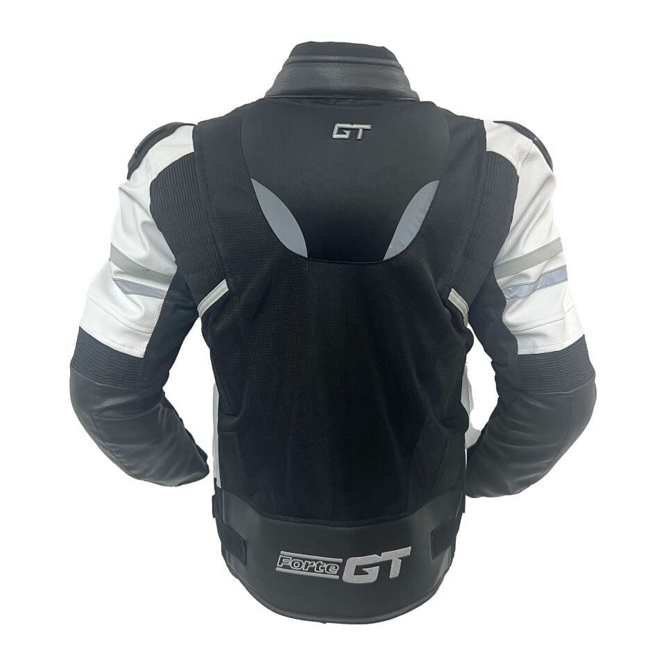 Titan Beyaz Hörgüçlü Mont