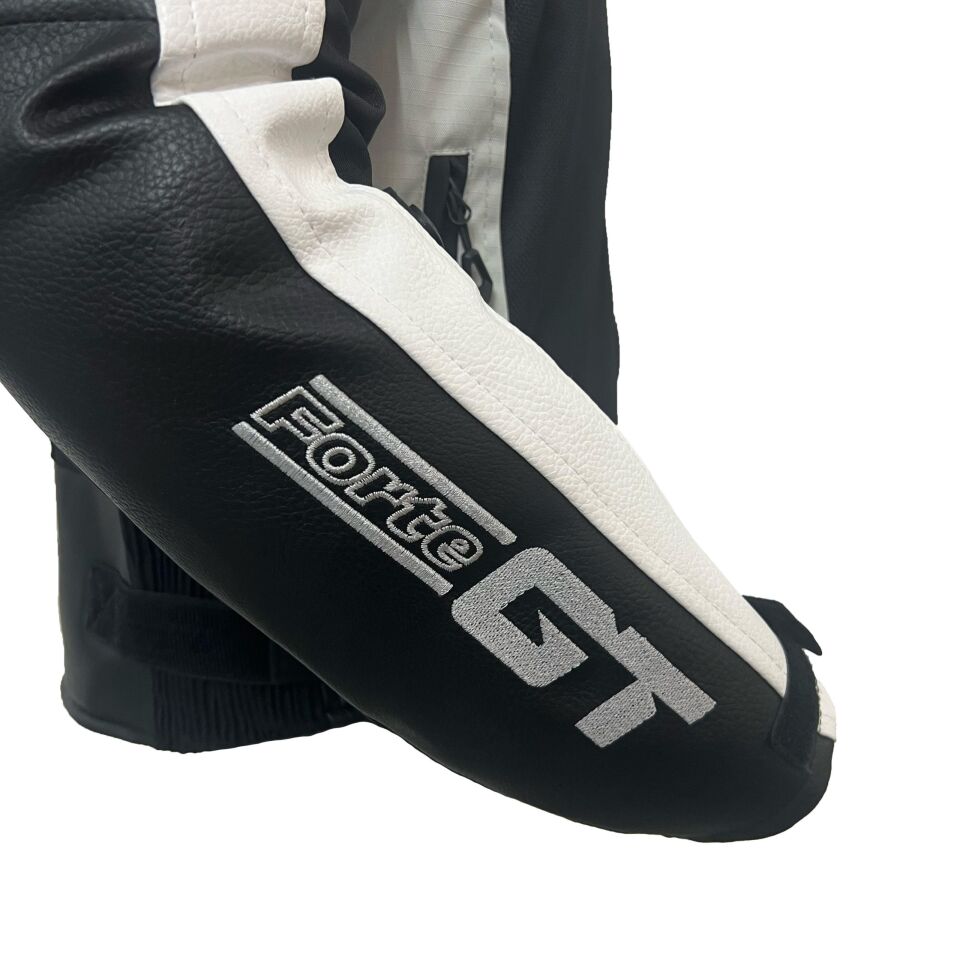 Titan Beyaz Hörgüçlü Mont