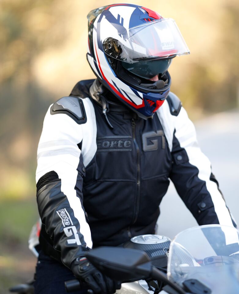 2003001 Titan Beyaz Hörgüçlü Erkek Mont