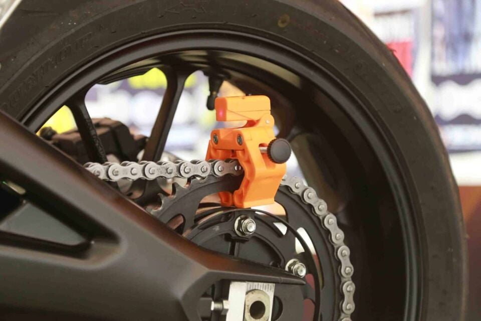 Tru-Tension M002 Laser Monkey Motosiklet Lazer Hizalama Aleti