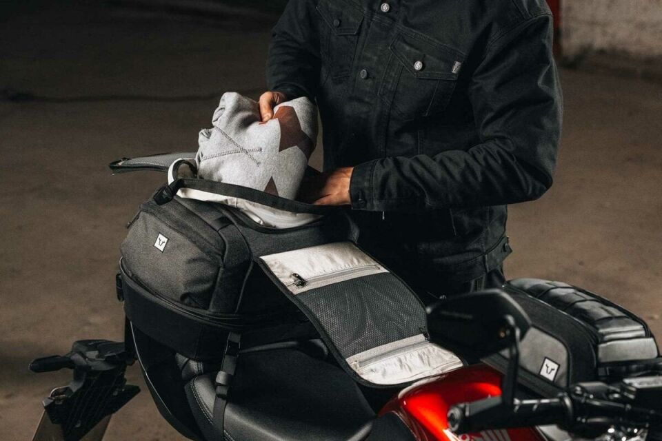 SW-MOTECH Legend Gear Kuyruk Çantası - 18/25 Litre